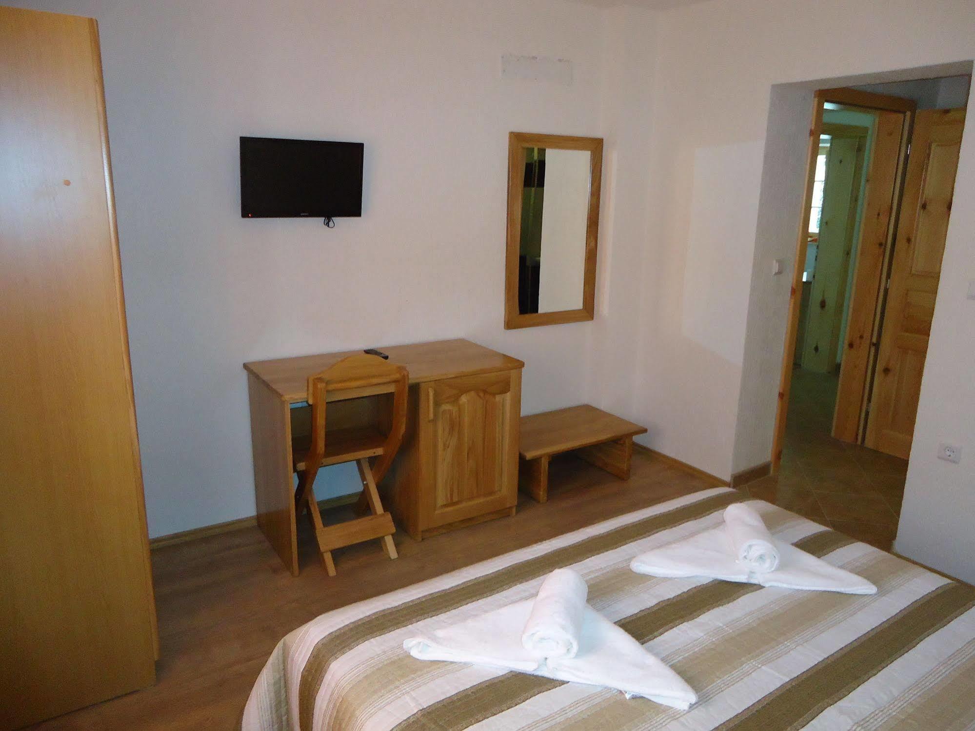 Guest House Plitvice Waterfall Plitvicka Jezera Ngoại thất bức ảnh