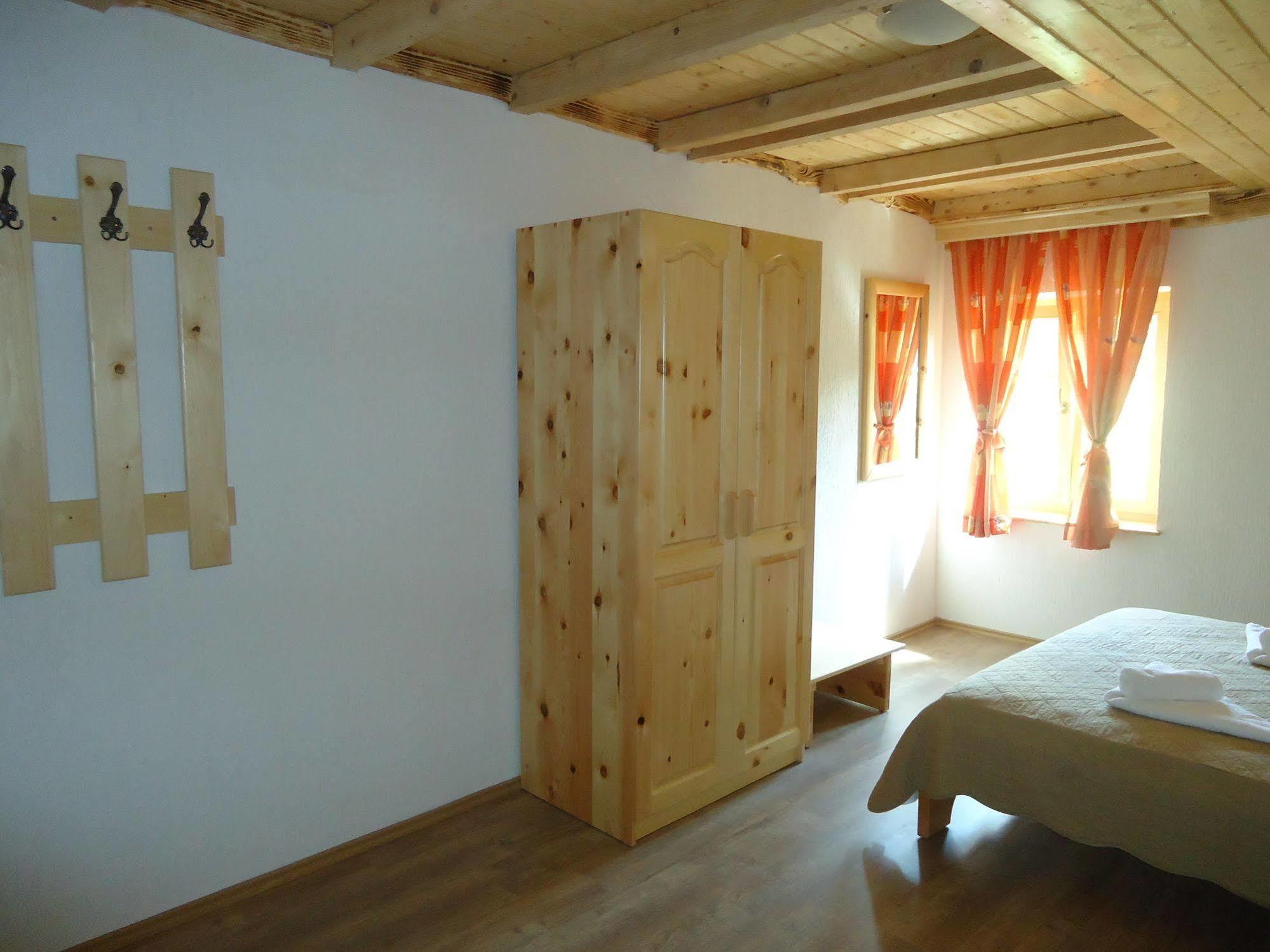 Guest House Plitvice Waterfall Plitvicka Jezera Ngoại thất bức ảnh